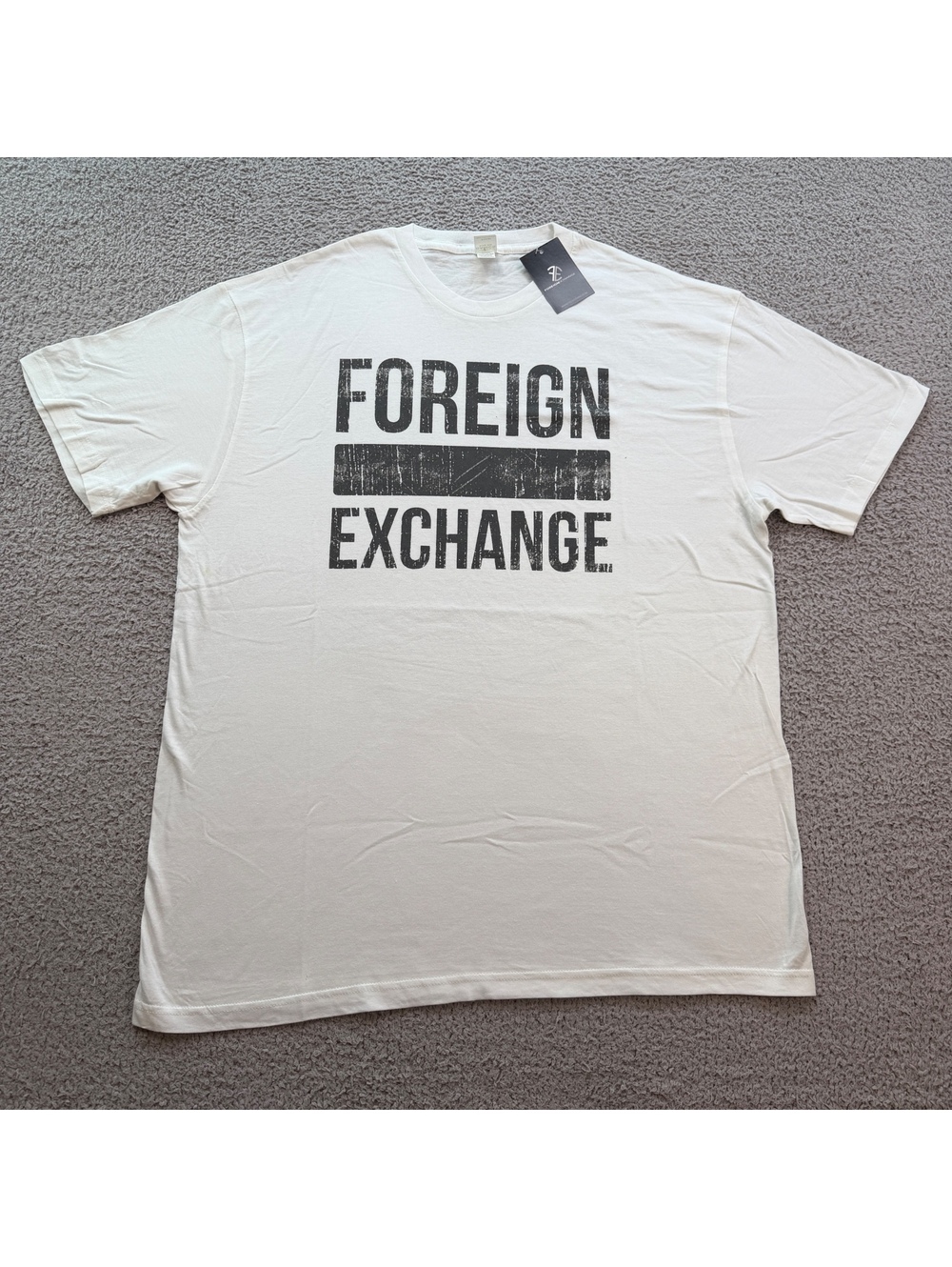 Foreign Exchange FE Distressed Logo White Graphic T-Shirt Men’s XL NWT 2010s